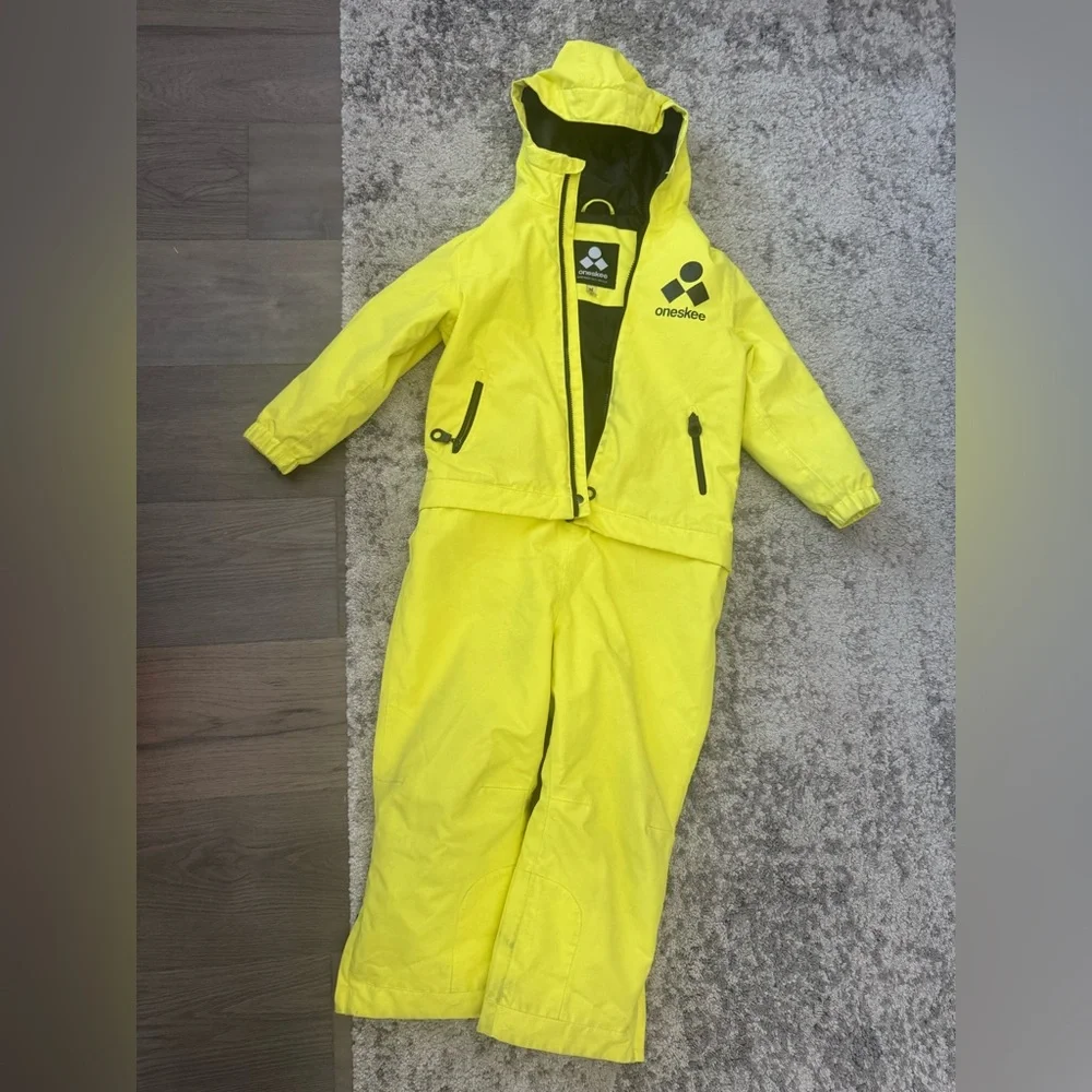 Oneskee Kids Neon Yellow One Piece Snow Suit Ski Suit Size 7-8 Waterproof - Picture 1 of 12